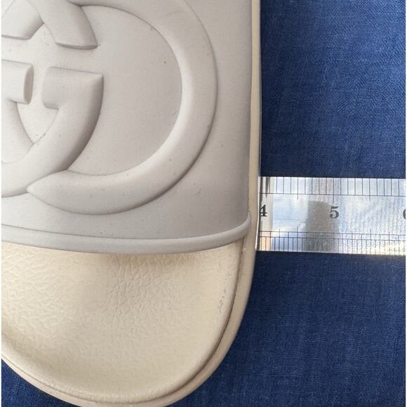 Gucci Miami Platform Slides Interlocking G Rubber Beige Size (38) 7 Women’s - Picture 13 of 16